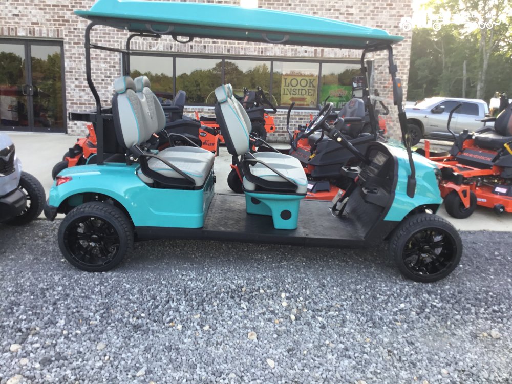 2025 Ez Kruiser Venom 4-F Jaguar Blue Gray Seats