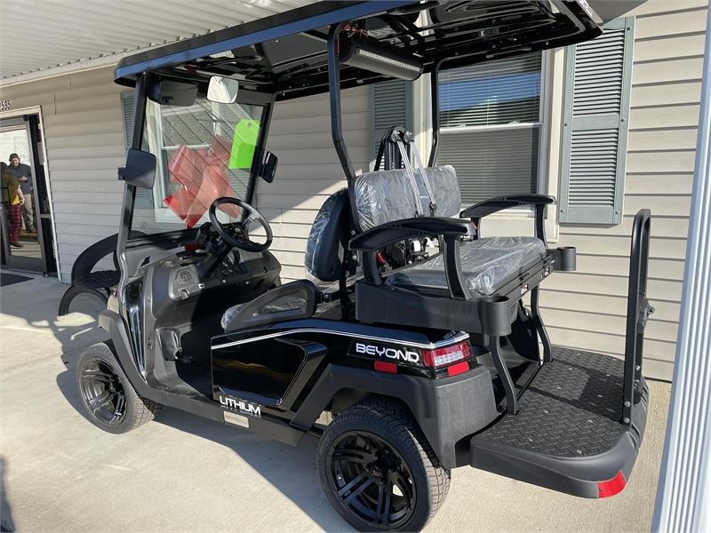 2024 Bintelli Beyond Golf Cart