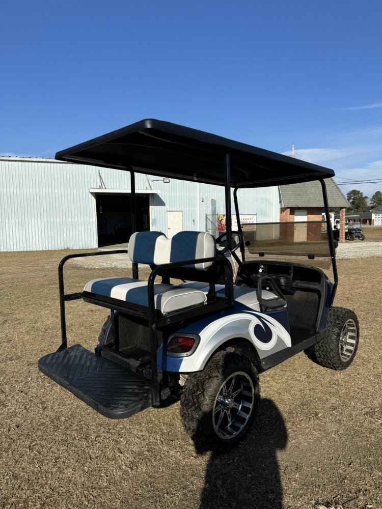 2018 EZGO  Golf Cart