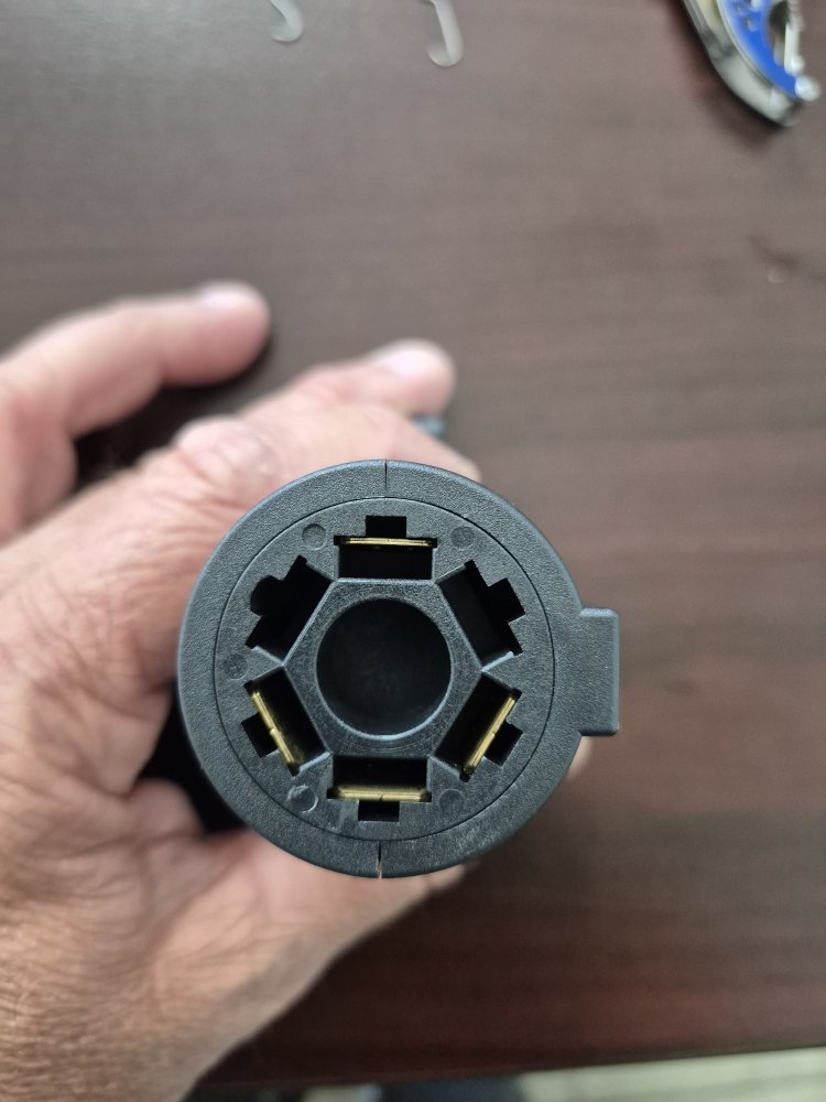 Trailer Adapter - 7 way Blade to 4 way flat