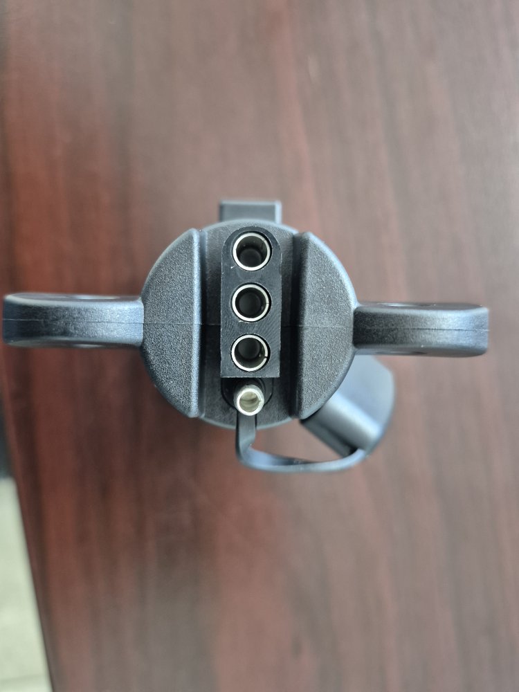 Trailer Adapter - 7 way Blade to 4 way flat