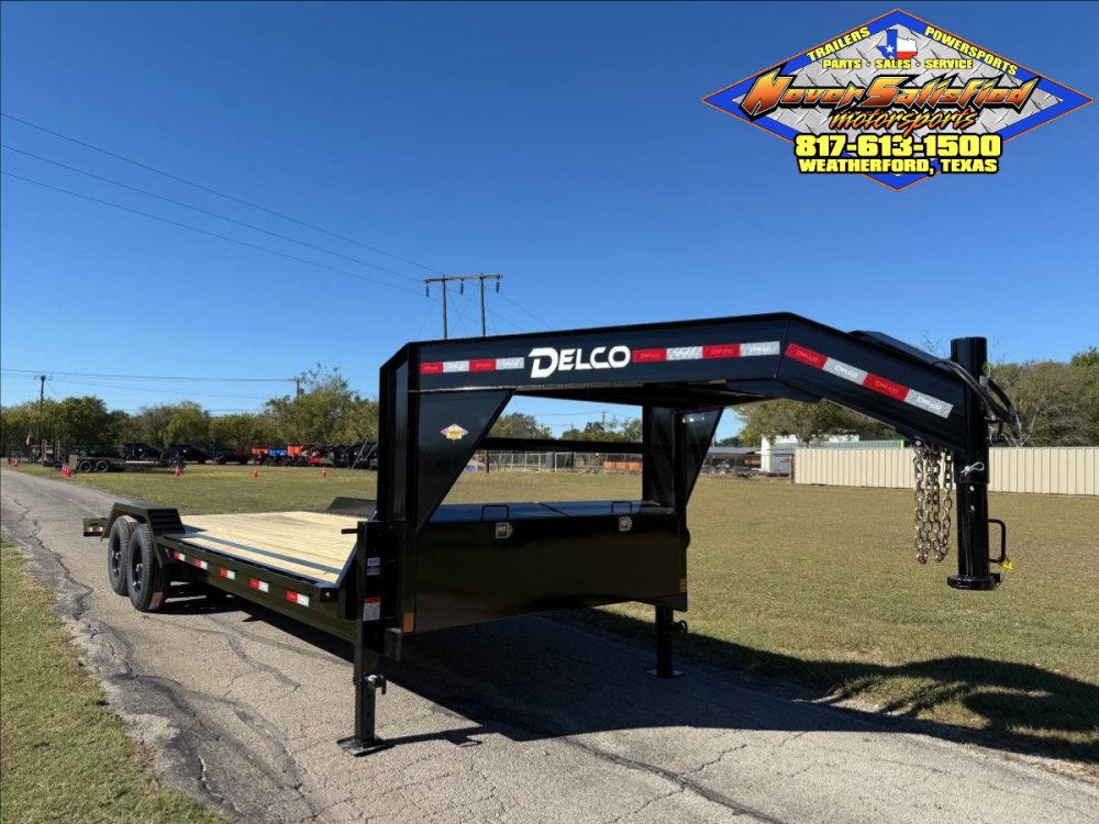 2026 DELCO 102" X 24' GOOSENECK FLATBED TRAILER W/DRIVE OVER FENDERS, SLIDE IN RAMPS, AND SPARE 14K-