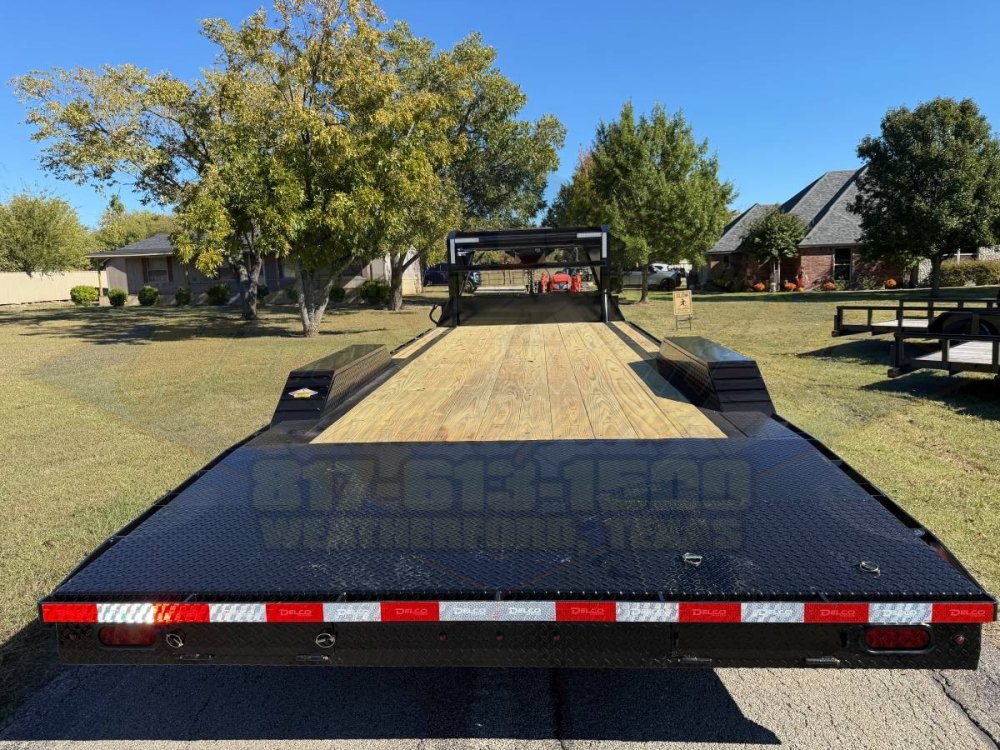 2026 DELCO 102" X 24' GOOSENECK FLATBED TRAILER W/DRIVE OVER FENDERS, SLIDE IN RAMPS, AND SPARE 14K-