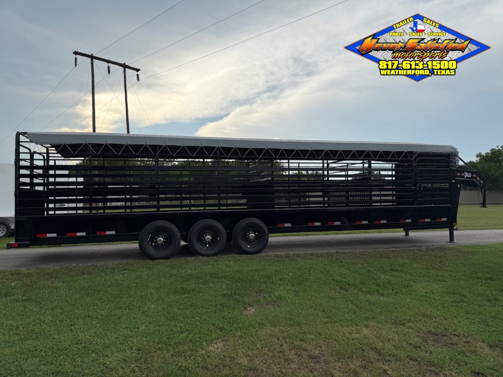 2027 DELCO 6'8" X 32' BAR TOP GOOSENECK CATTLE TRAILER WITH SPARE 21K-GVWR
