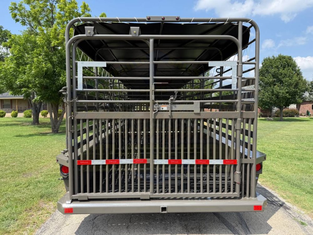 2026 DELCO 6' 8" X 20' BAR TOP GOOSENECK CATTLE STOCK TRAILER 14K-GVWR FORD MARSH GRAY