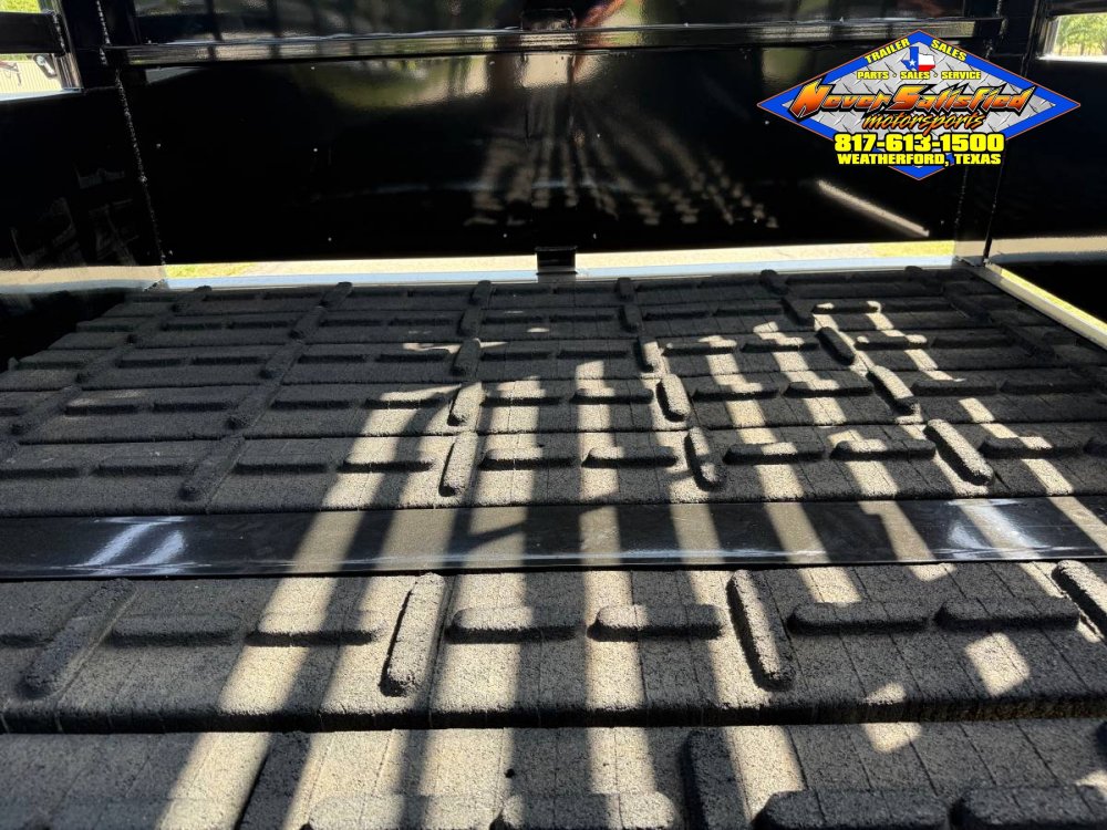 2027 DELCO 6' 8" X 24' BAR TOP GOOSENECK CATTLE STOCK TRAILER, BLACK/GRAY 14,000 GVWR