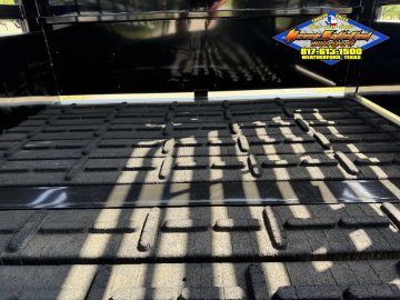 2027 DELCO 6' 8" X 24' BAR TOP GOOSENECK CATTLE STOCK TRAILER, BLACK/GRAY 14,000 GVWR
