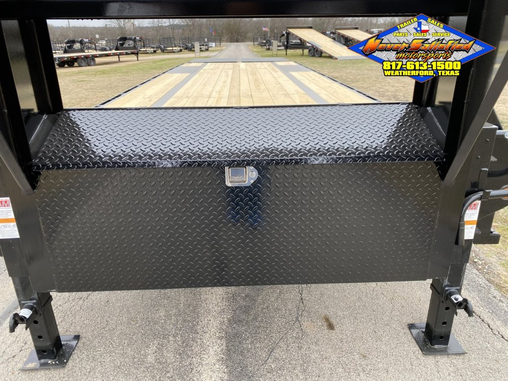 2026 TOP HAT 102" X 25' + 5' GOOSENECK LOW PRO FLATBED WITH JUMBO RAMPS AND SPARE 17.5K-GVWR 10850#P