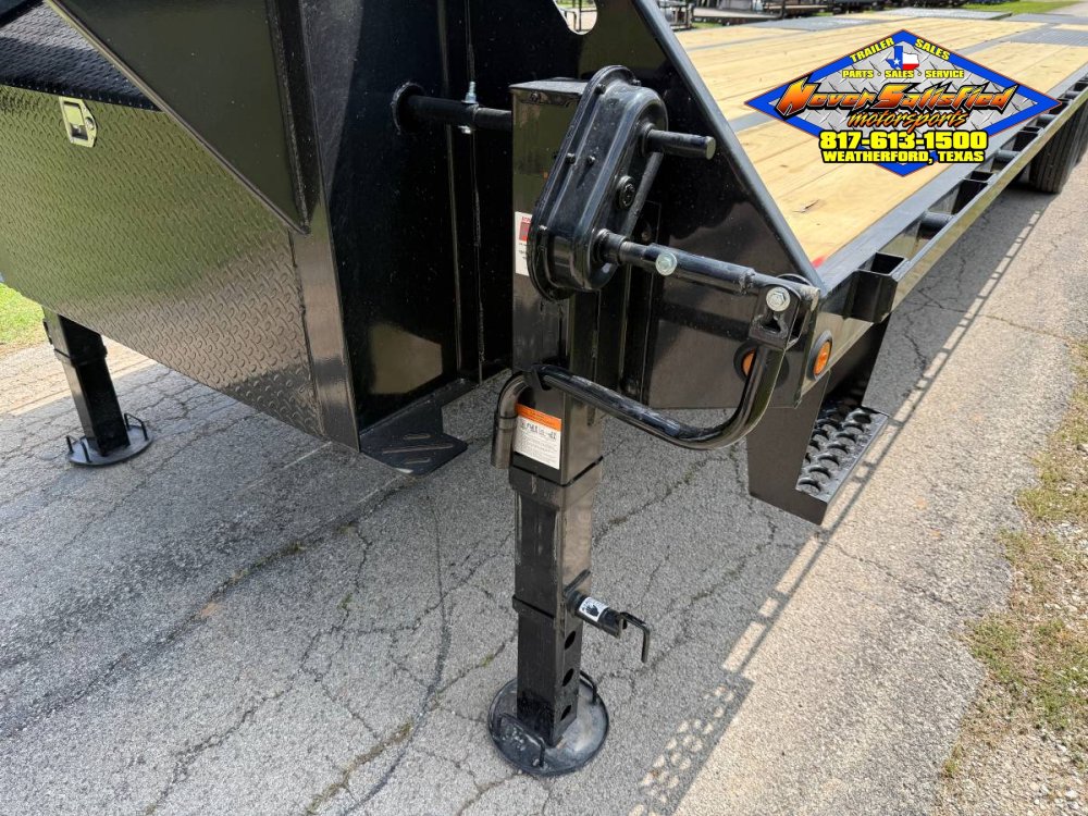 2026 TOP HAT 102" X 27' + 5' GOOSENECK TRAILER WITH JUMBO RAMPS AND SPARE 25,900 GVWR