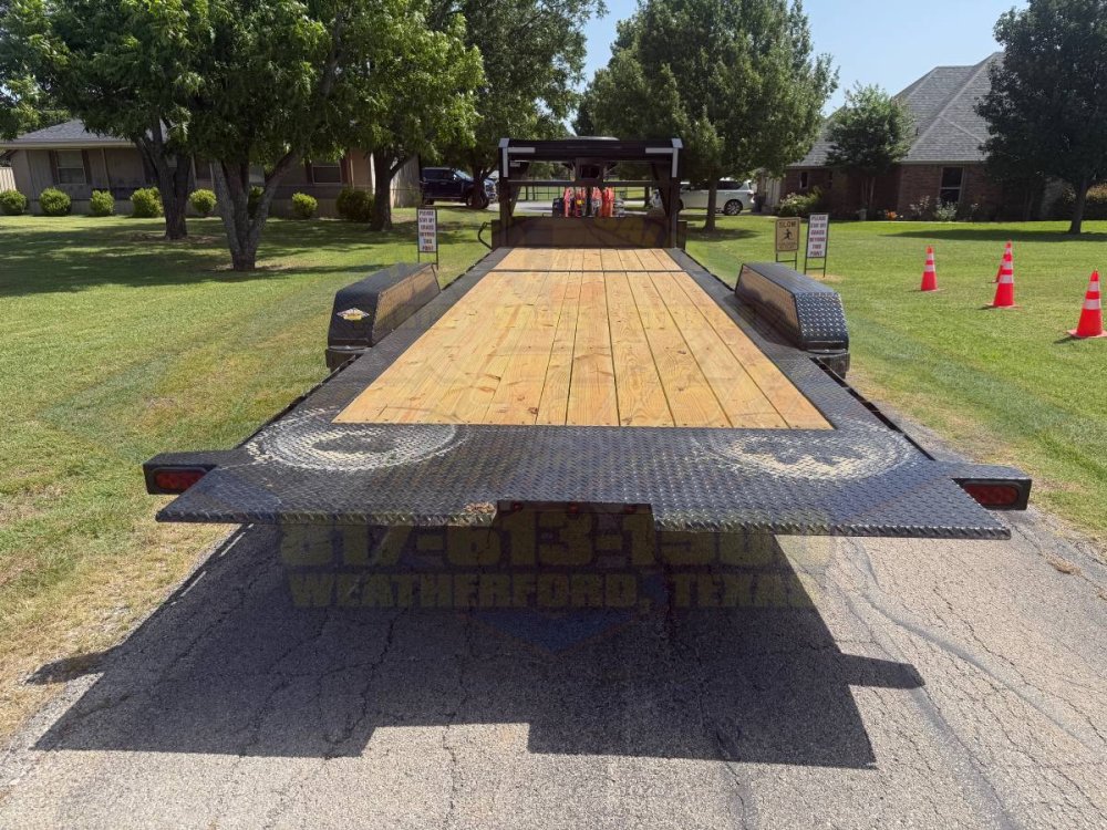 2027 DELCO 102" X 24' GOOSENECK TILT TRAILER DRIVE OVER FENDERS WITH SPARE 16,000#GVWR 9466#PLC