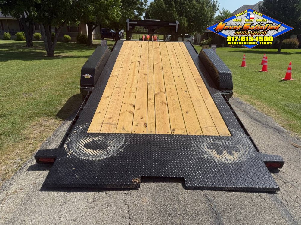 2027 DELCO 102" X 24' GOOSENECK TILT TRAILER DRIVE OVER FENDERS WITH SPARE 16,000#GVWR 9466#PLC