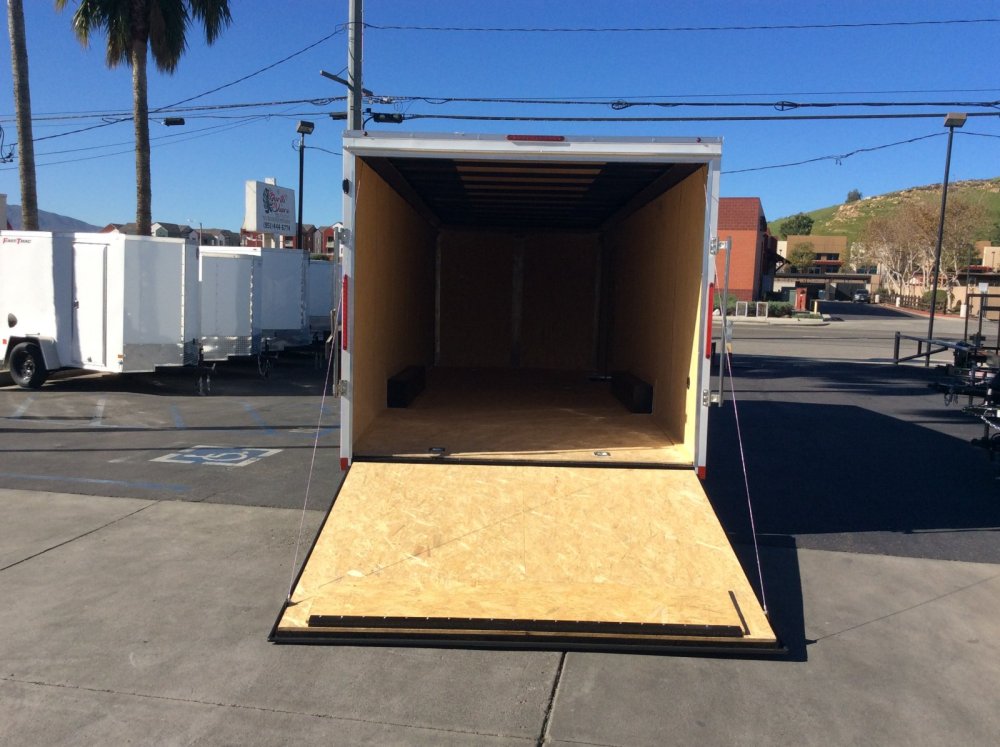 2026 Look 8' 6" x 24' ST DELUXE Car/Racing trailer