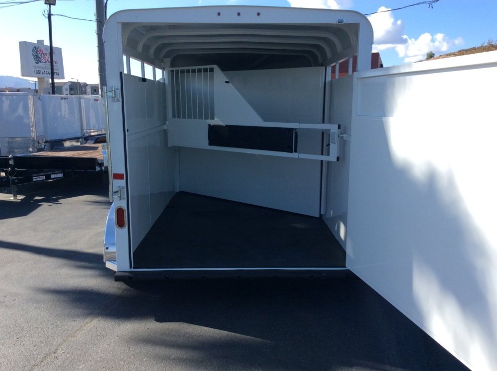 2026 Thuro-bilt  x 13' HORSE TRAILER Horse trailer