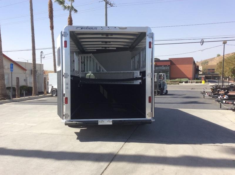 2025 Featherlite 9403 3H Horse Trailer