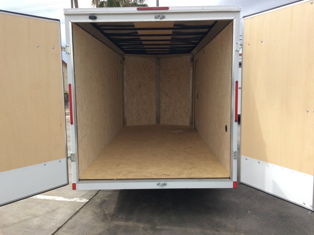 2026 Look 7' x 16' ST DELUXE Enclosed Cargo trailer