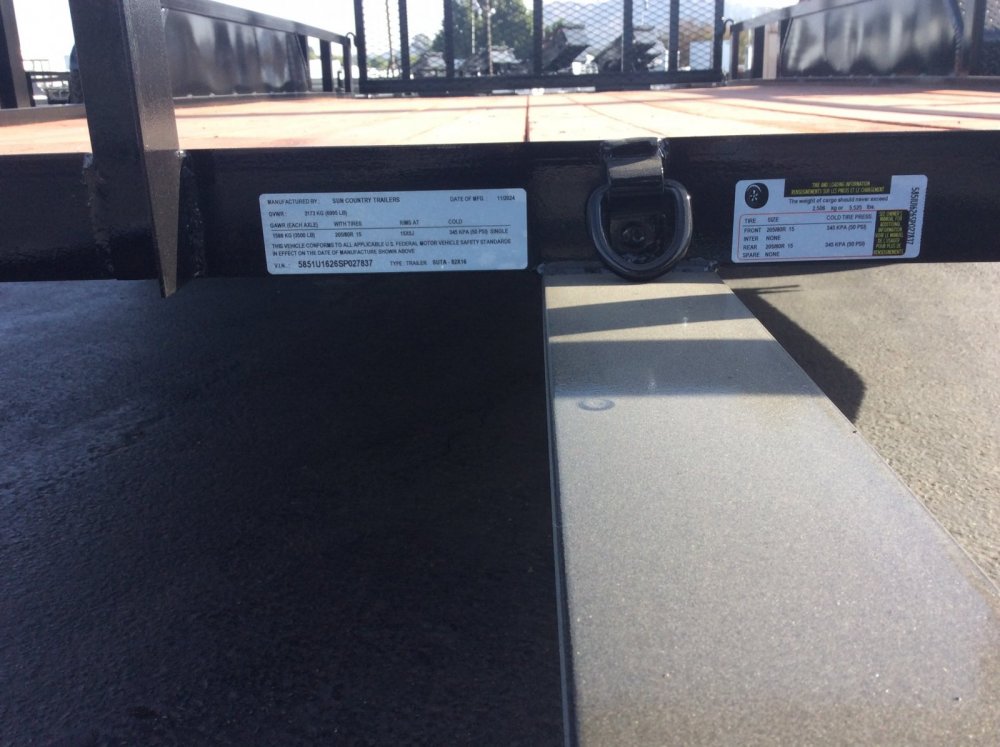 2025 Sun Country 82 X 16 Utility