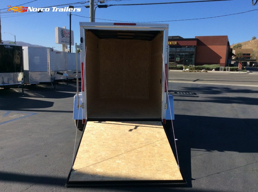 2025 Look Trailers ST DELUXE Enclosed Cargo