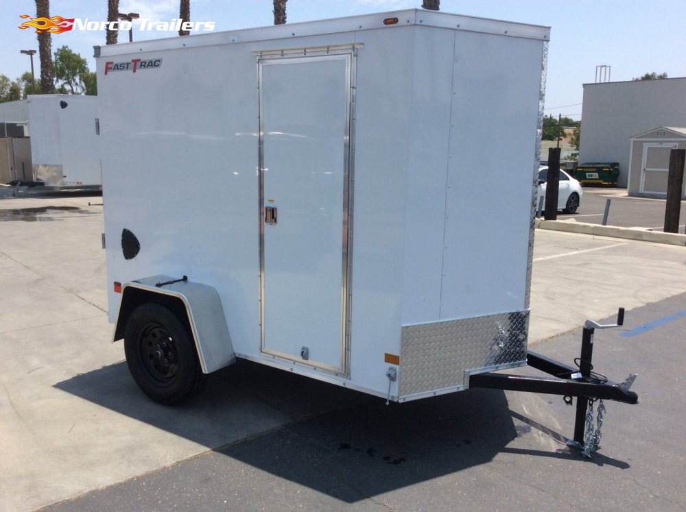 2005 Wells Cargo 5' x 8' FastTrac Enclosed Cargo trailer