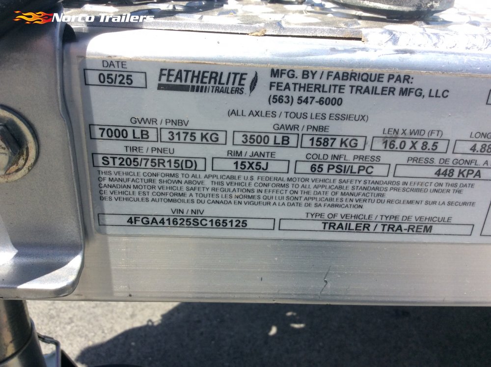2025 Featherlite 8' 6" x 16' Car Hauler Flatbed trailer