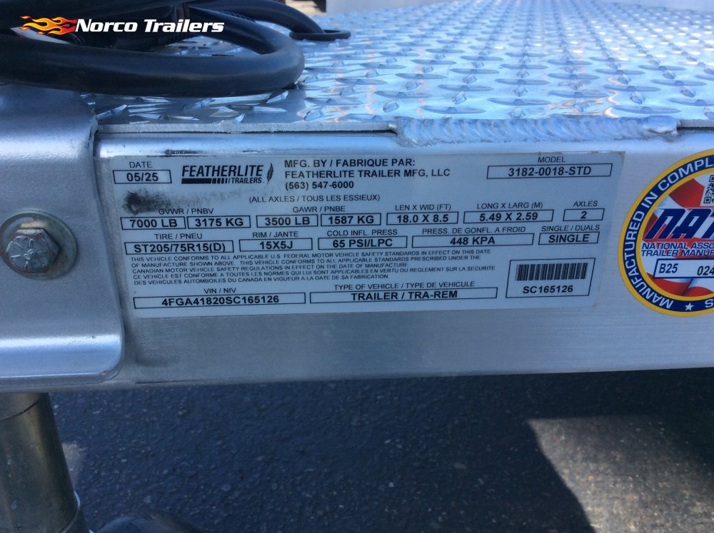 2025 Featherlite 8' 5" x 18' Car Hauler Flatbed trailer