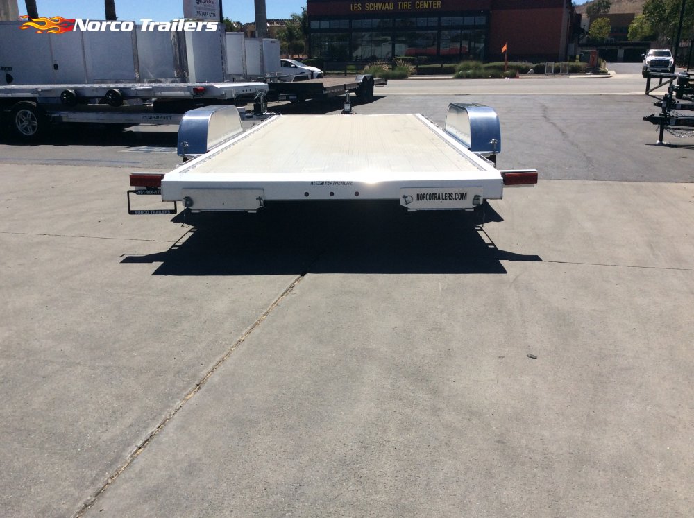 2025 Featherlite 8' 5" x 18' Car Hauler Flatbed trailer