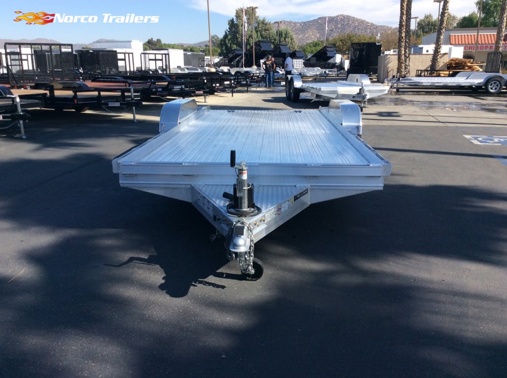 2025 Featherlite 8.5' x 17' 6" Car Hauler Flatbed trailer