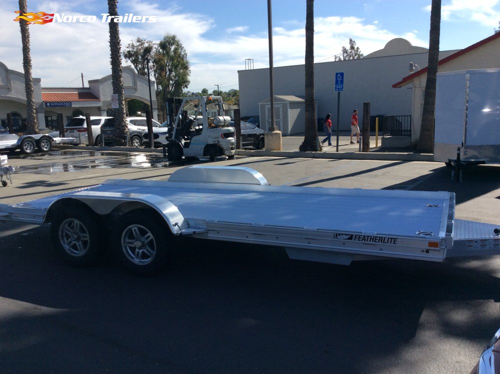 2025 Featherlite 8.5' x 17' 6" Car Hauler Flatbed trailer