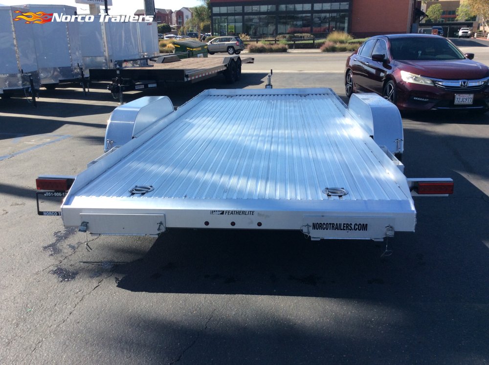 2025 Featherlite 8.5' x 17' 6" Car Hauler Flatbed trailer