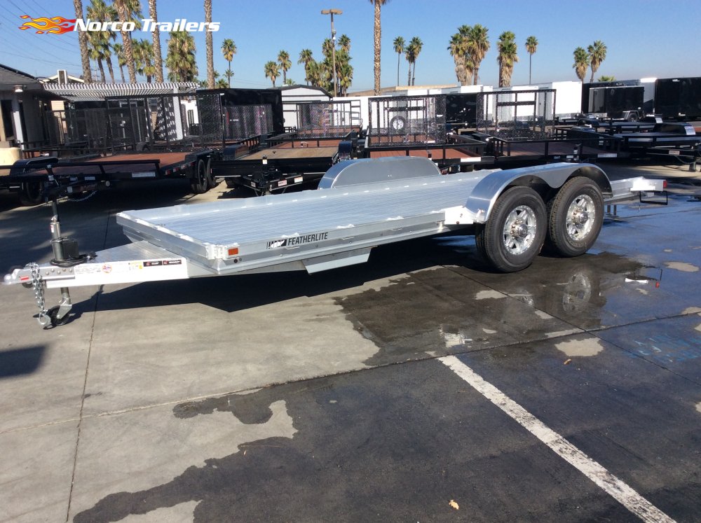 2025 Featherlite 8.5' x 17' 6" Car Hauler Flatbed trailer