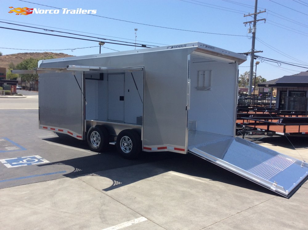 2025 Featherlite 8.5' x 20' Car Hauler Car/Racing trailer