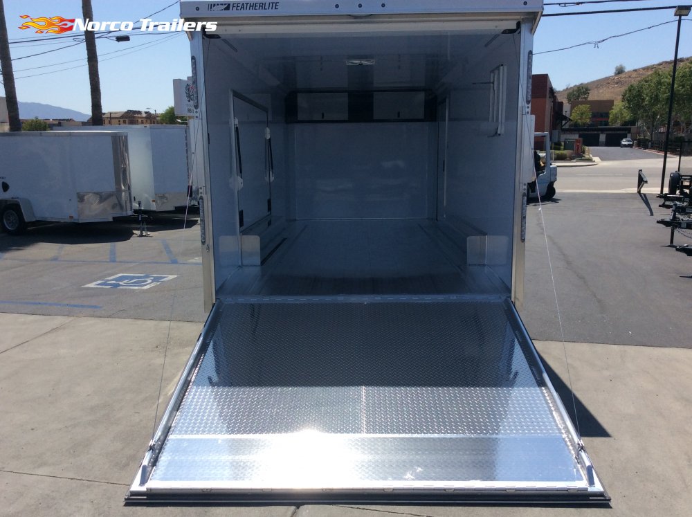 2025 Featherlite 8.5' x 20' Car Hauler Car/Racing trailer