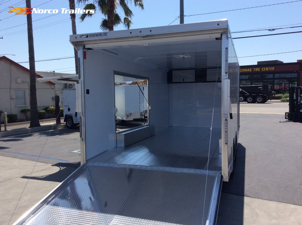 2025 Featherlite 8.5' x 20' Car Hauler Car/Racing trailer