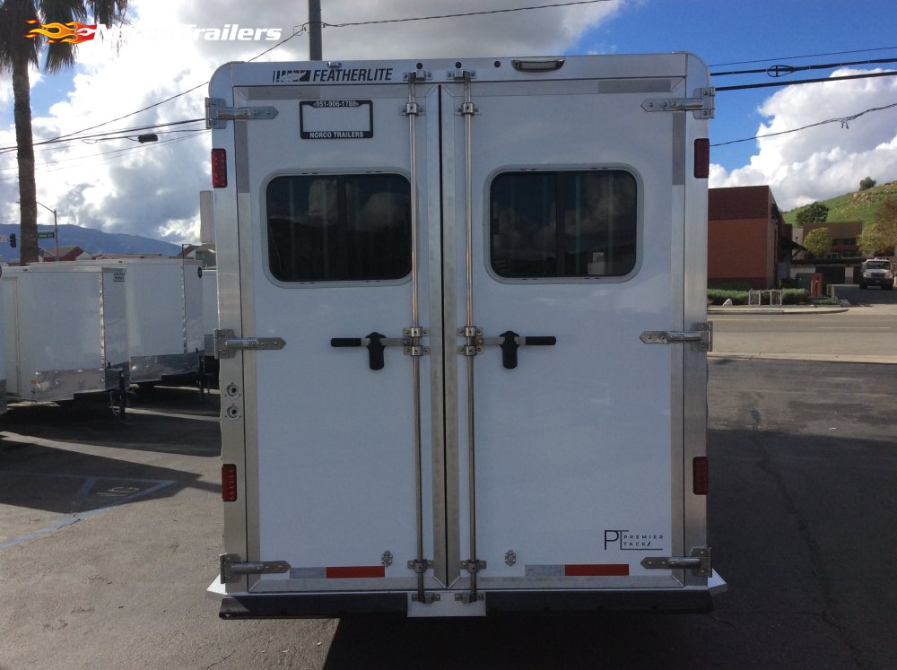 2026 Featherlite 7' x 18' 5" HORSE TRAILER Horse trailer