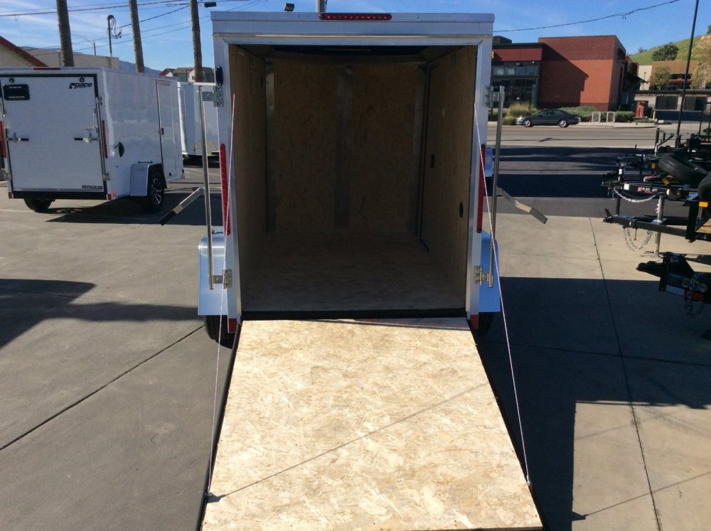 2026 Look 5' x 8' ST DELUXE Enclosed Cargo trailer