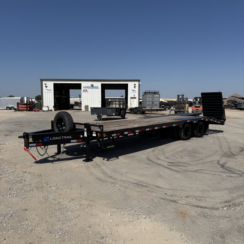 102416 - 8.5'x28' Load Trail Flatbed