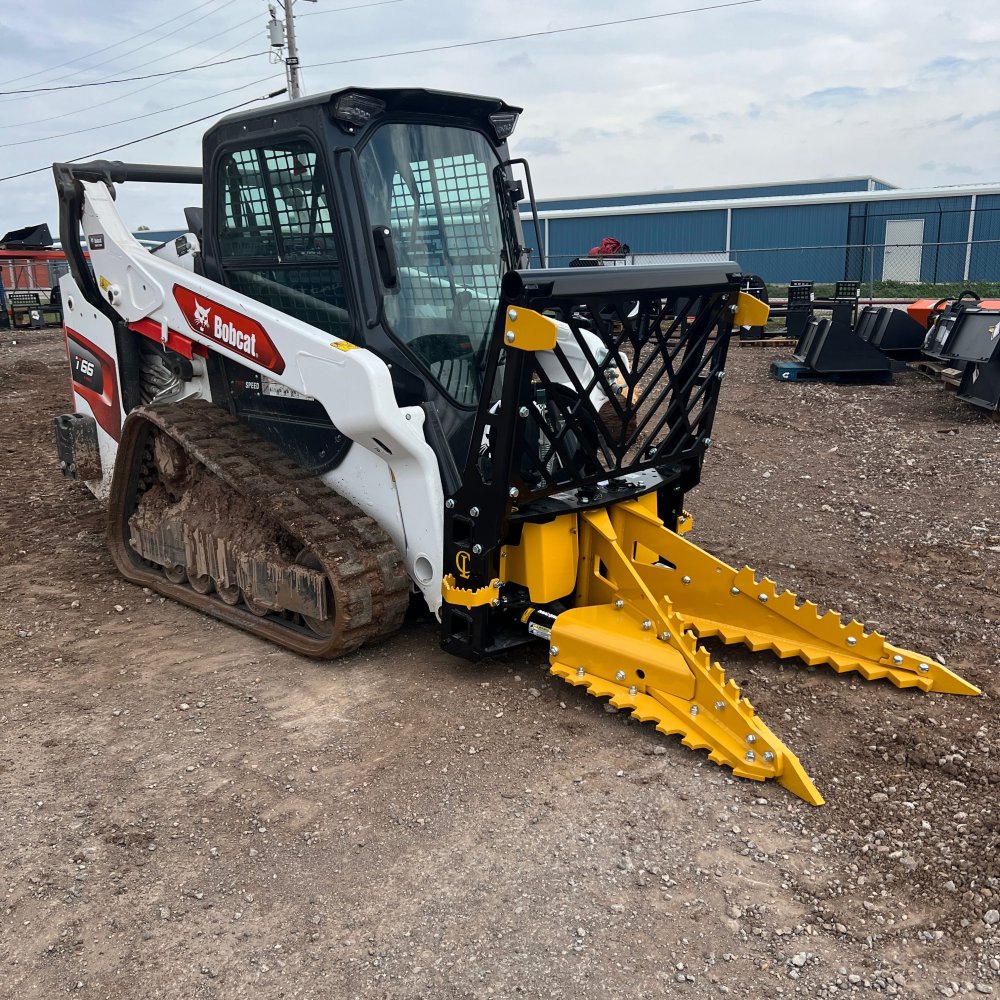 100000324 - x CL Fab DOMINATOR TREE PULLER, 31" Cab guard, hose saver kit Skid Steer Attachment