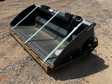 CMP 78" Hydrabucket, 24GPM max, 1.5"carbide mining teeth, Direct Drive, 2 AR cutting edges Skid Steer Attachment