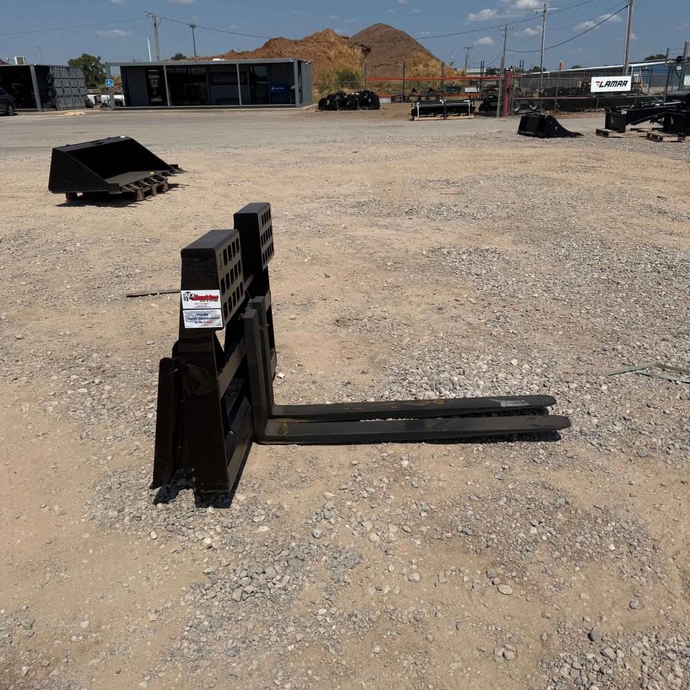 100000481 - x Jenkins Iron & Steel Pallet Forks 4X4 Skid Steer Attachment