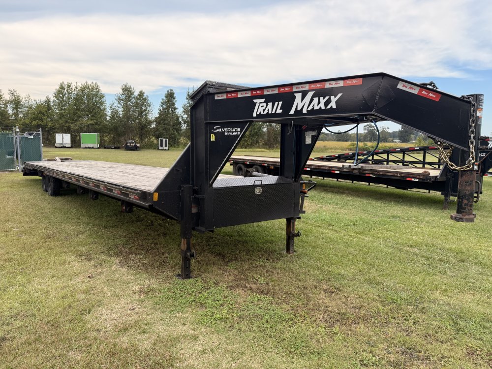 2025 40ft TrailMaxx Gooseneck