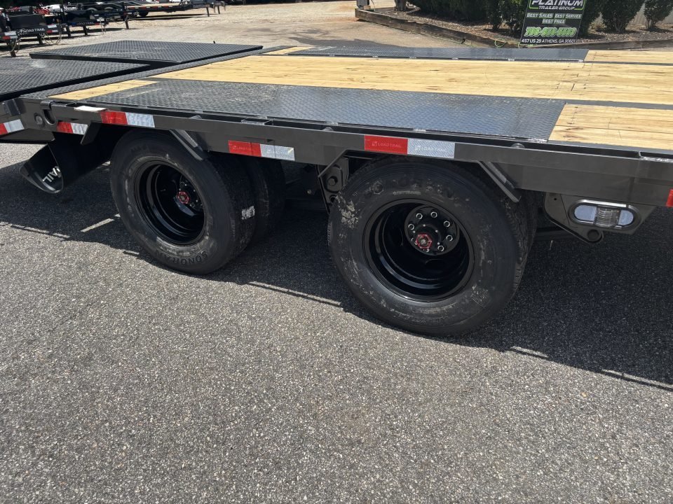 2026 Load Trail GP 102X30 25900 GVWR 14 PLY TIRE MAX RAMP Deckover Trailer