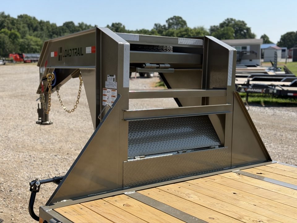 2027 Load Trail GP 102X30 / 14 PLY / MAX RAMPS / WINCH PLATE / 25.9K GVWR / Flatbed Trailer