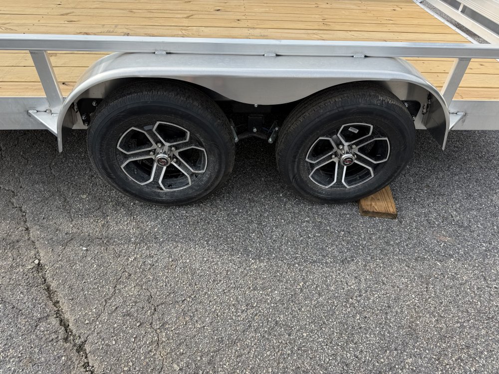 2027 Load Trail UA 83X14 TA / ALUMINUM FRAME/ 55" BI-FOLD TAILGATE / 2 BRAKE AXLES / ALUMINUM WHEELS