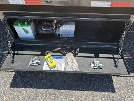 2027 Load Trail GE 102X28 GOOSENECK FULL TILT W/14 PLYS AND TUFF WIRELESS REMOTE 14K GVWR Tilt Trail