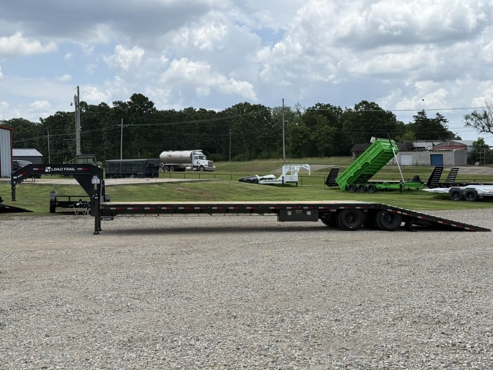 2026 Load Trail GL 102X40 / HYDRO DOVE & JACKS / 14PLY / WINCH PLATE / WIRELESS REMOTE / 25.9K GVWR