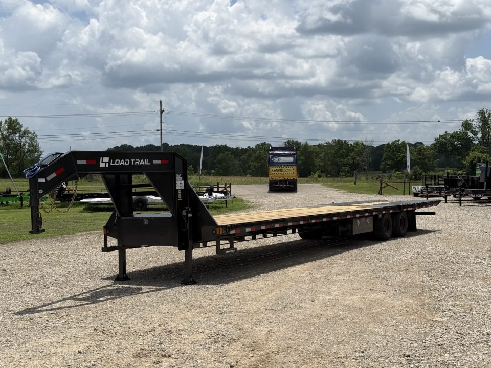 2026 Load Trail GL 102X40 / HYDRO DOVE & JACKS / 14PLY / WINCH PLATE / WIRELESS REMOTE / 25.9K GVWR
