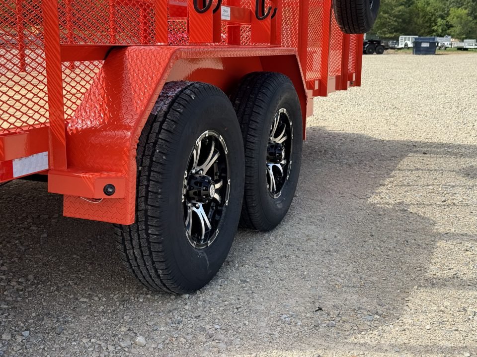 2026 Load Trail CS 83X18 / ALUM WHEELS / 4' GATE / WEEDEATER RACK / TOOL CAGE / 48" SIDES / 9.99K GV