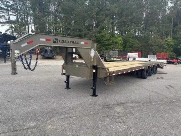 2027 Load Trail GP 102X32 GOOSENECK TRIPLE AXLE W/MAX RAMPS AND 14 PLY TIRES 30K GVWR Flatbed Trailer