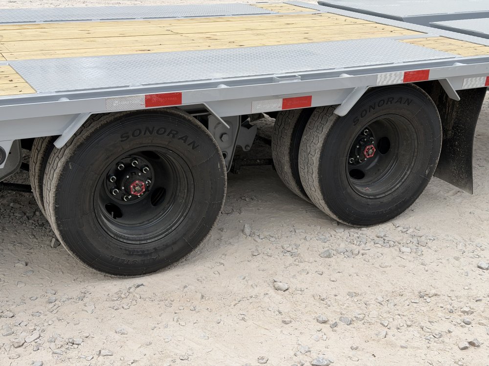 GP 102X28 5' MAX RAMPS 25.9K GVWR 14 PLY TIRES
