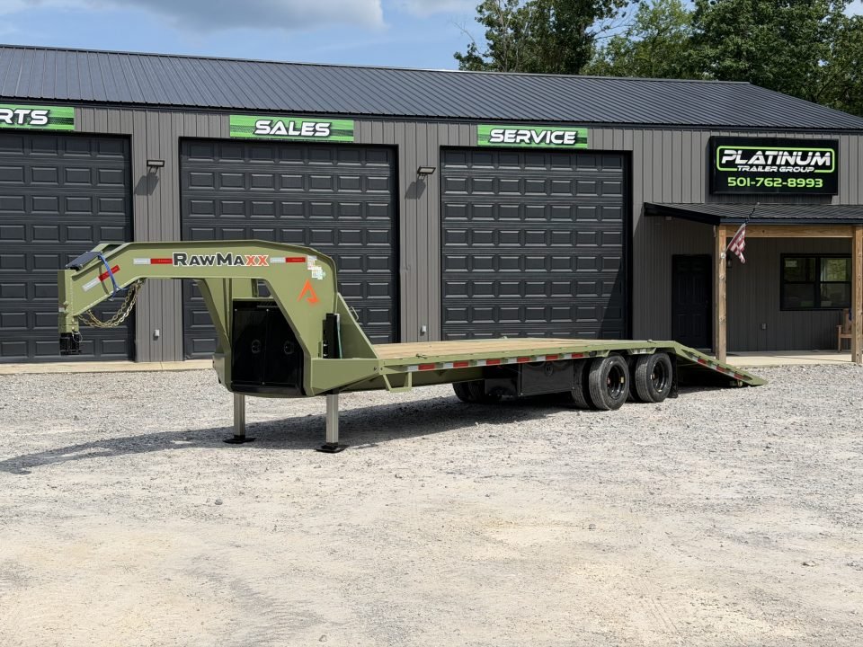2026 RawMaxx HTX 102X32 40K GVWR 11' HYDRUALIC DOVETAIL 16K HYDRAULIC DISC BRAKES WIRELESS REMOTE Fl