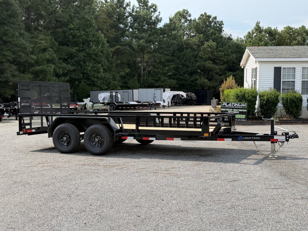 2026 LOAD TRAIL UE 83X16 TANDEM AXLE W/2' DOVE TAIL, 4' FOLDING GATE, AND SIDE LOAD RAMPS 9.99K GVWR